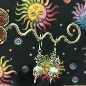 🩷Beets Earrings🩷